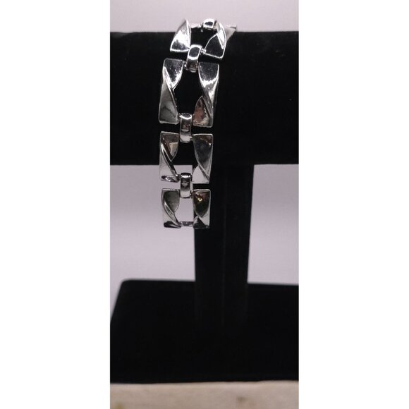 Silver-Tone Geometric Link Bracelet For Women Modern Design Polished Finish - Picture 5 of 6